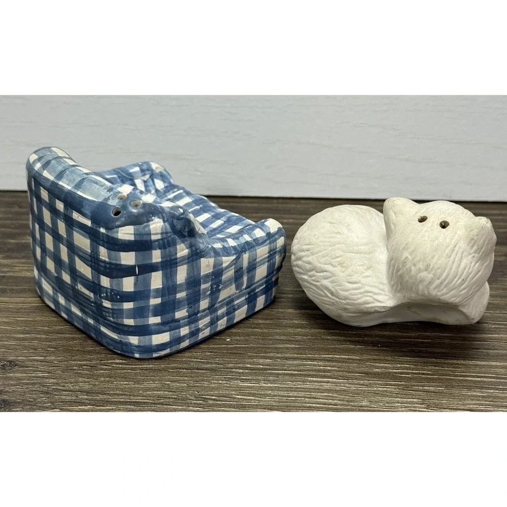 Vintage Ceramic Cat‎ on Chair Salt & Pepper Shakers Blue Gingham Set